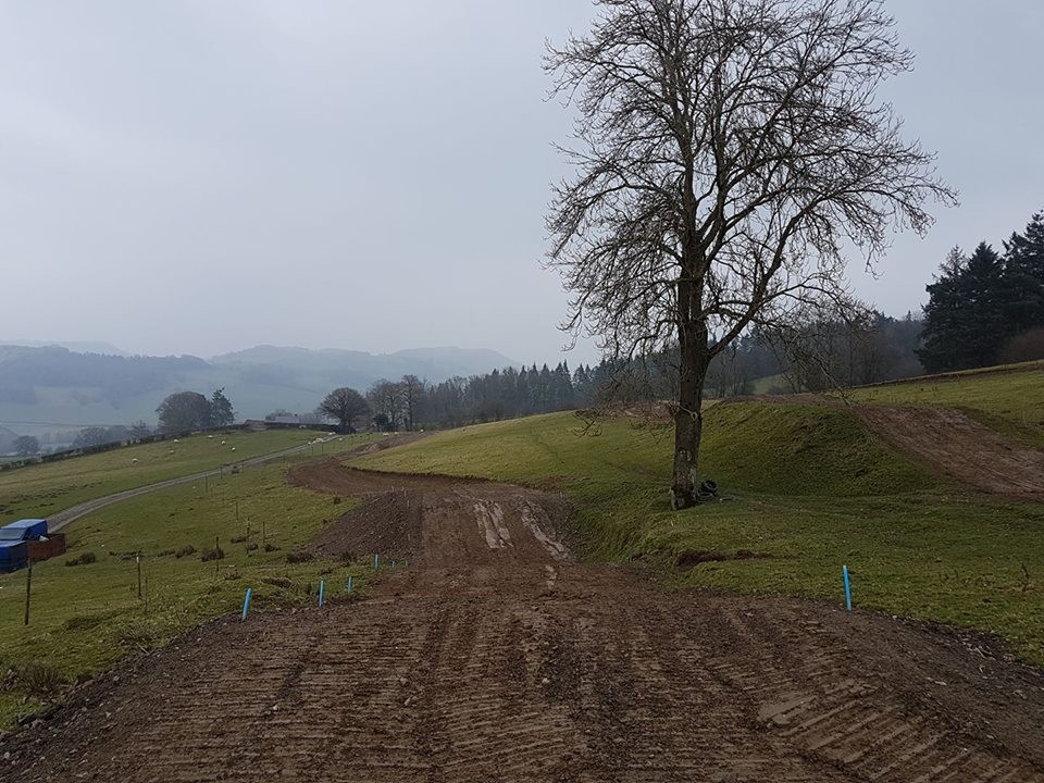 Castle Caereinion Motocross Track, click to close